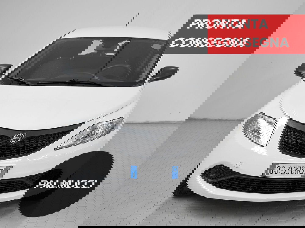 Lancia Ypsilon usata a Prato (2)