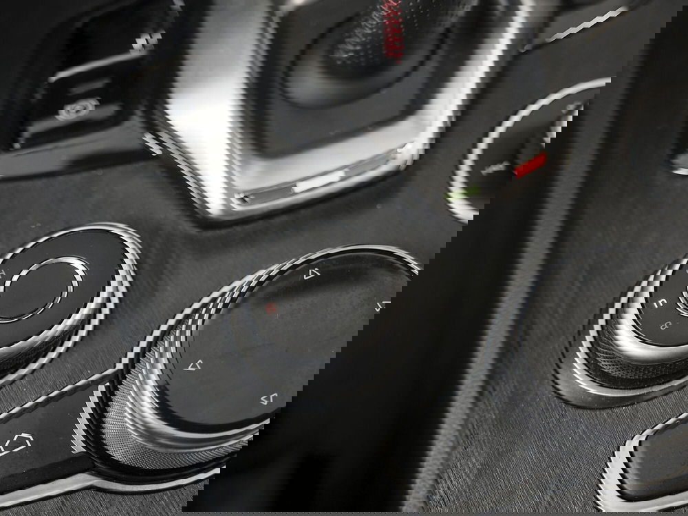 Alfa Romeo Stelvio usata a Prato (13)