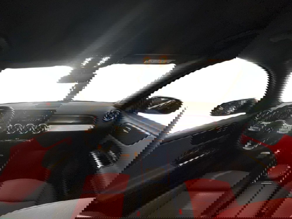 Mercedes-Benz GLB usata a Napoli (13)