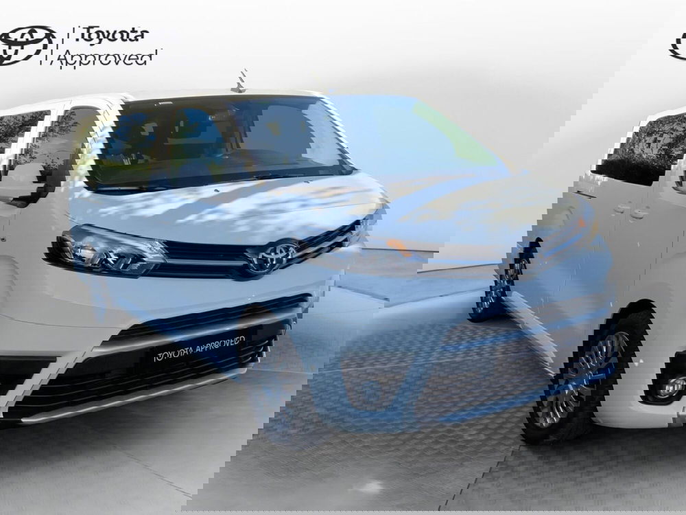 Toyota Proace Verso usata a Perugia (14)