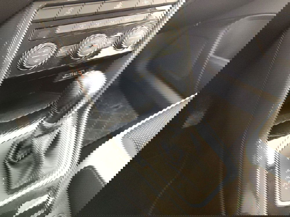 Volkswagen T-Roc usata a Massa-Carrara (11)