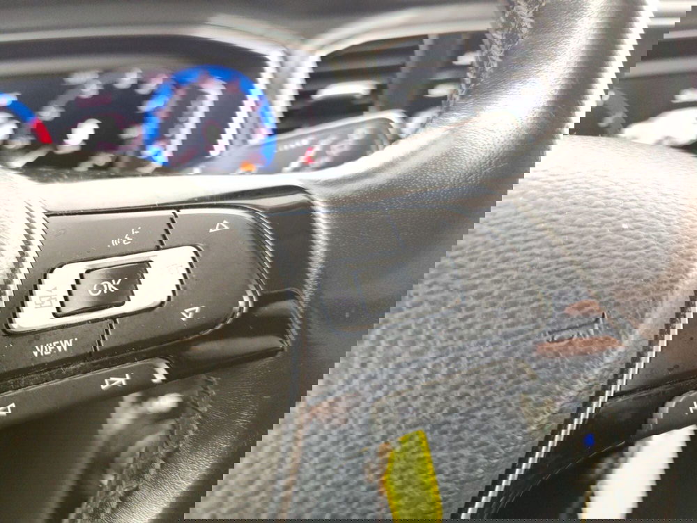 Volkswagen T-Roc usata a Massa-Carrara (13)