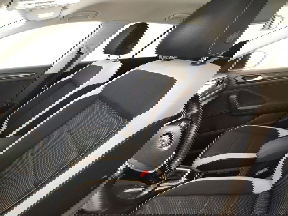 Volkswagen T-Roc usata a Massa-Carrara (9)