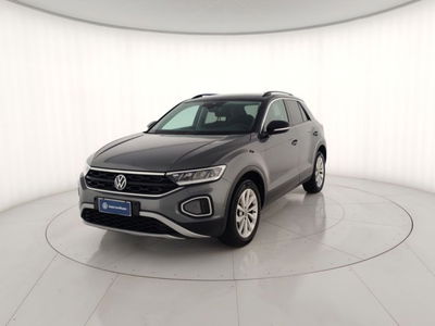 Volkswagen T-Roc 1.5 tsi Life dsg del 2022 usata a Massa