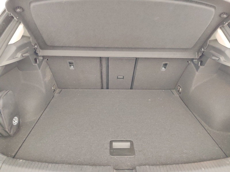 Volkswagen T-Roc usata a Massa-Carrara (16)