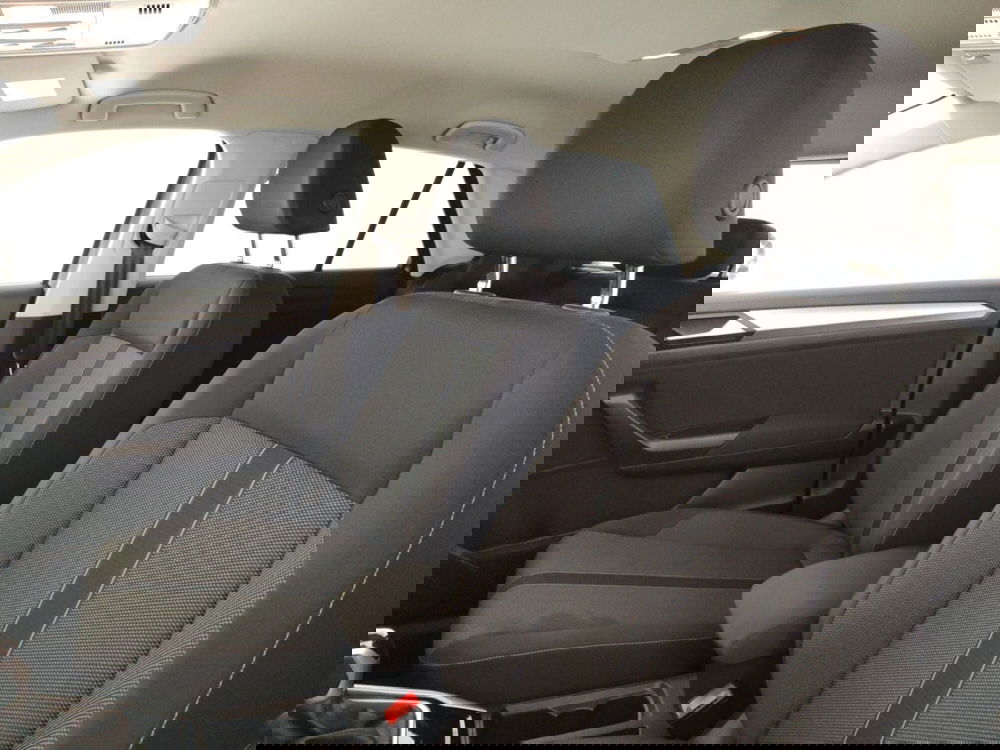 Volkswagen T-Roc usata a Massa-Carrara (9)