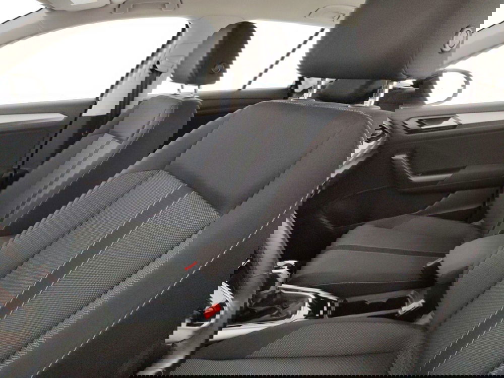 Volkswagen T-Roc usata a Massa-Carrara (9)