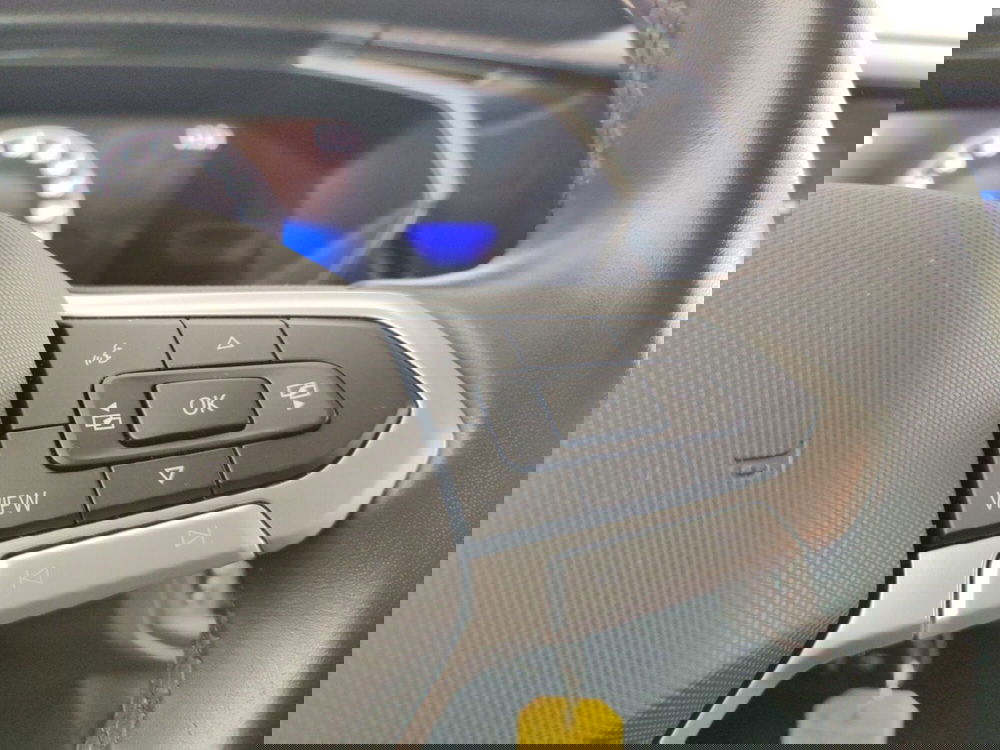 Volkswagen T-Cross usata a Massa-Carrara (13)