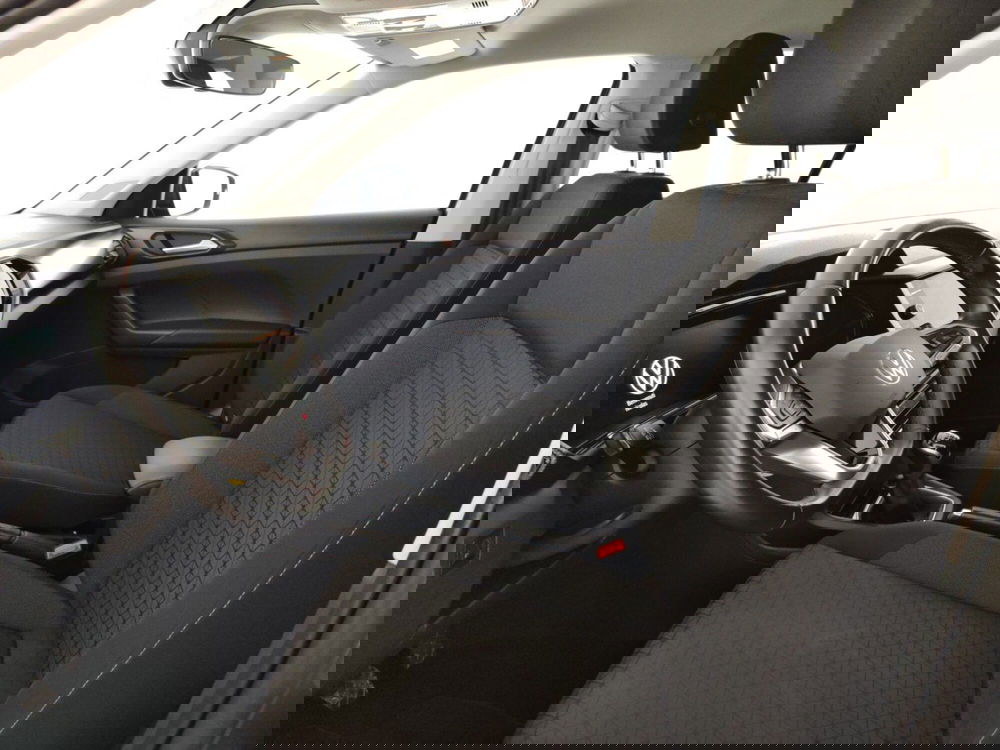 Volkswagen T-Cross usata a Massa-Carrara (7)