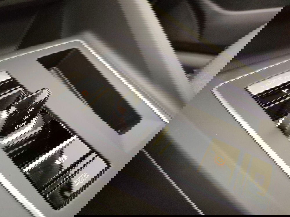 Volkswagen Golf nuova a Napoli (16)