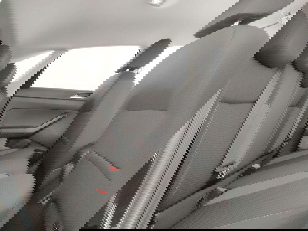 Volkswagen Taigo nuova a Napoli (10)