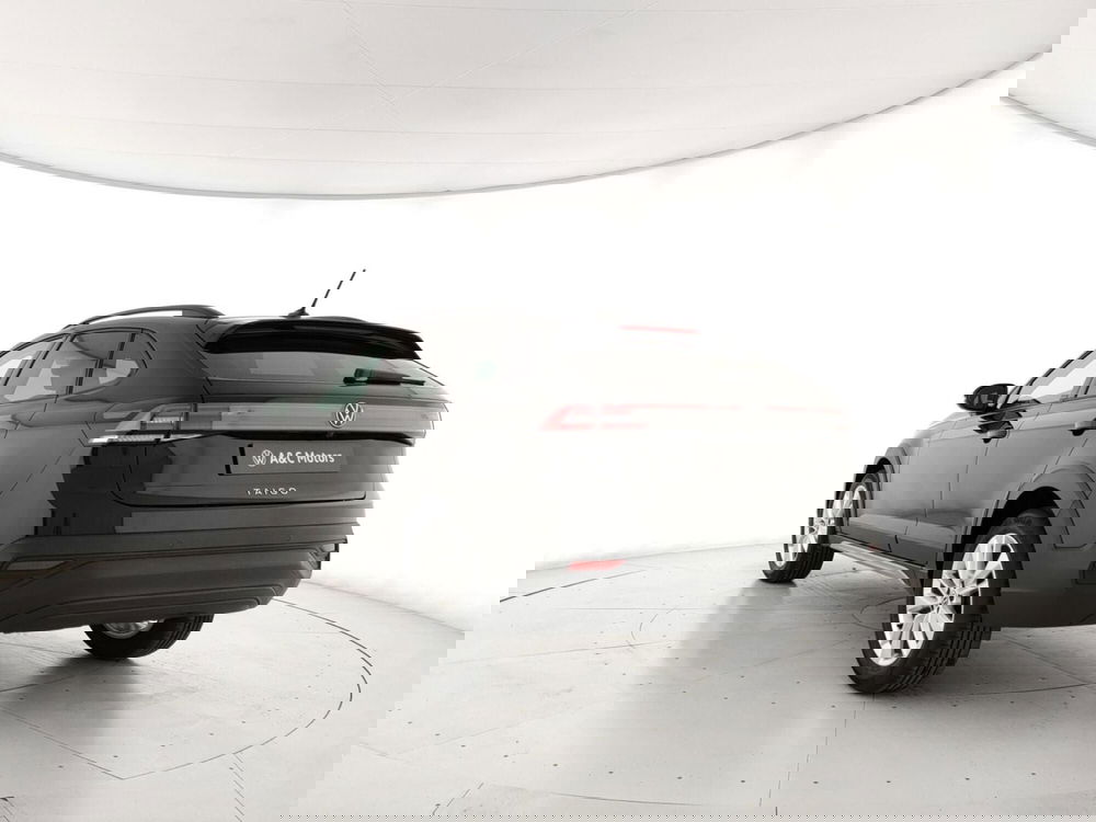 Volkswagen Taigo nuova a Napoli (3)