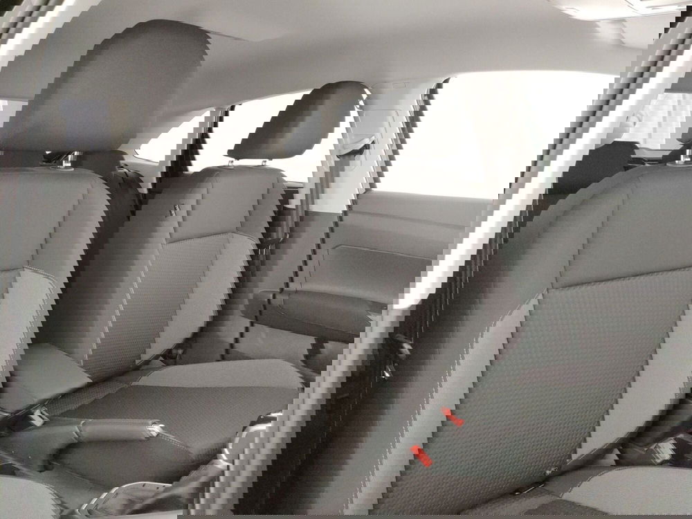 Volkswagen Taigo nuova a Napoli (9)