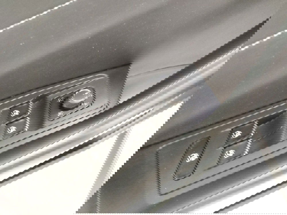 Volkswagen T-Roc usata a Napoli (13)