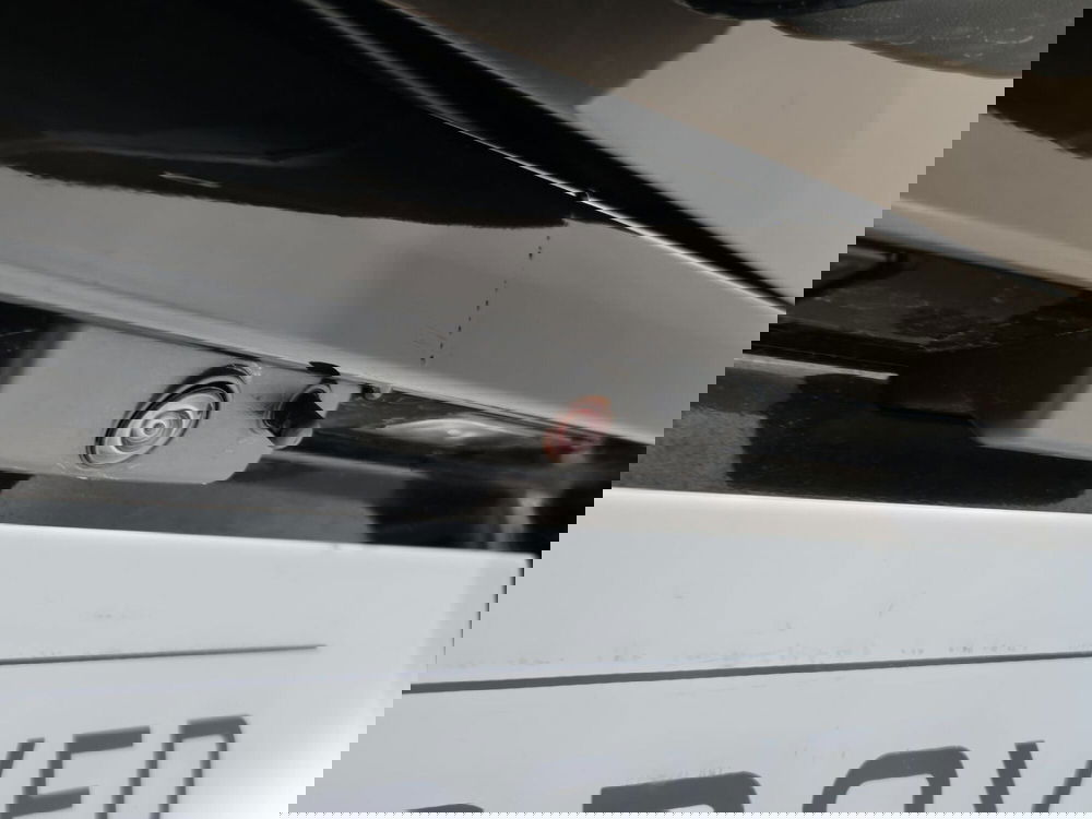 Land Rover Defender usata a Torino (17)