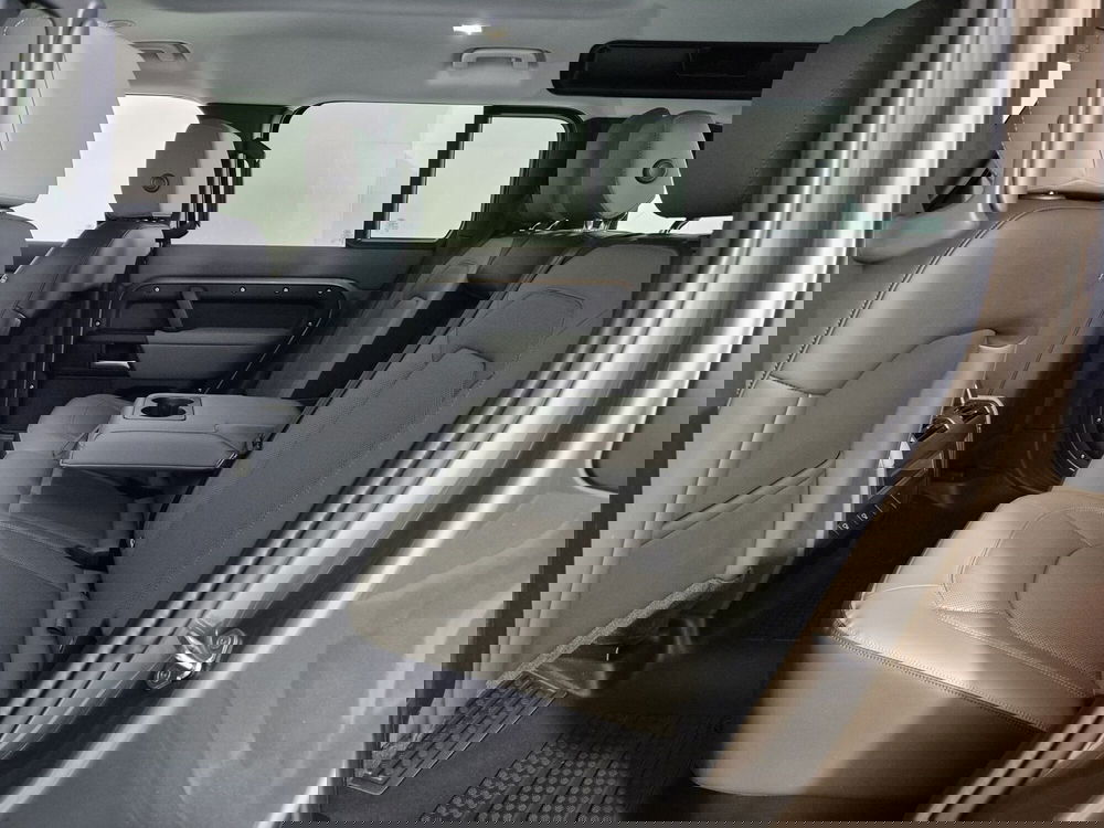 Land Rover Defender usata a Torino (5)