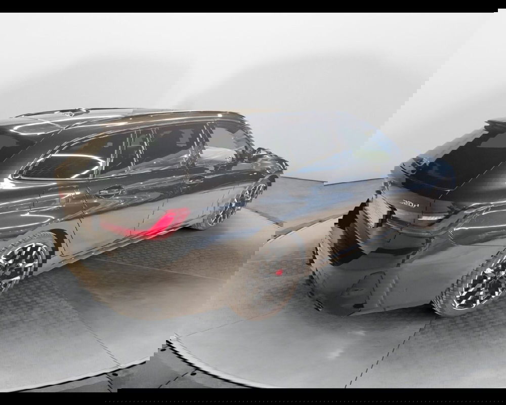 BMW Serie 3 Touring usata a Napoli (6)