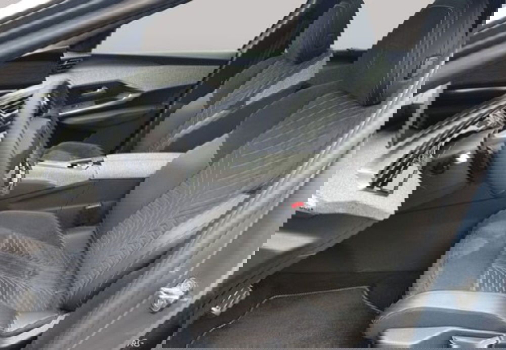 Peugeot 5008 nuova a Varese (10)