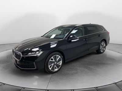 Skoda Superb Station Wagon 2.0 TDI DSG Wagon Style nuova a Carnago