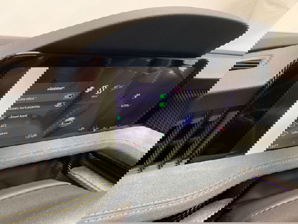 Skoda Superb Station Wagon nuova a Varese (18)