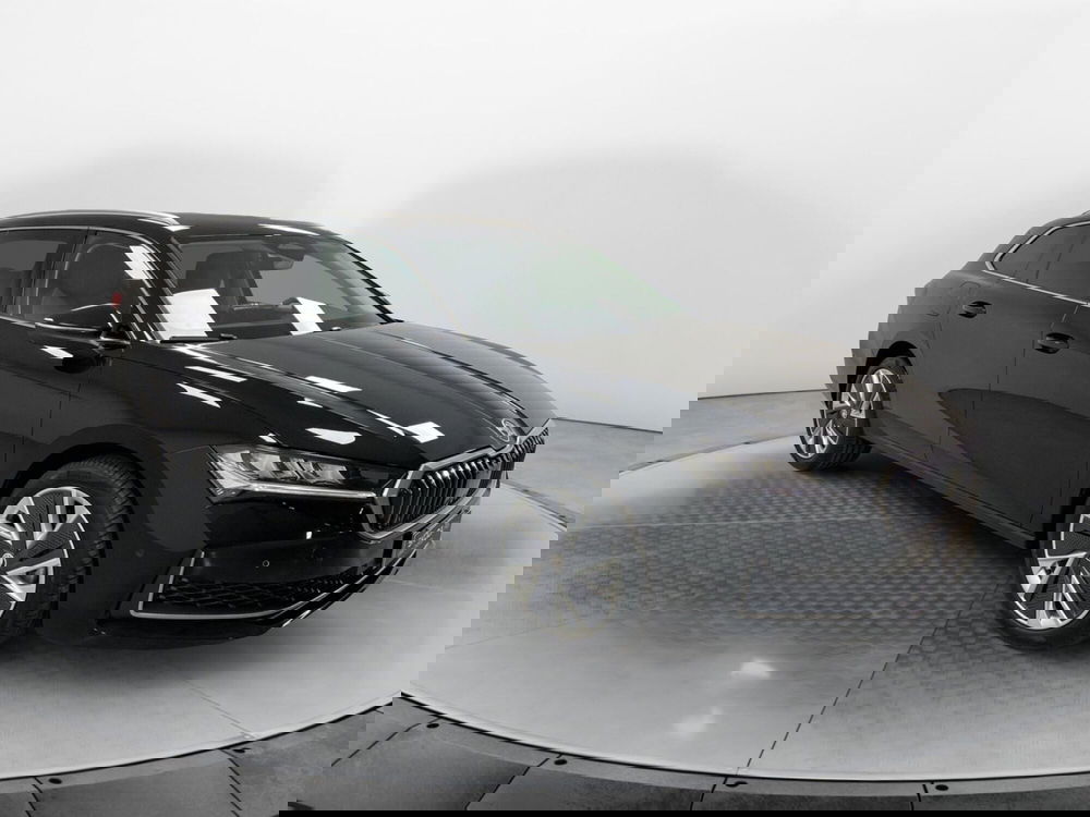 Skoda Superb Station Wagon nuova a Varese (3)