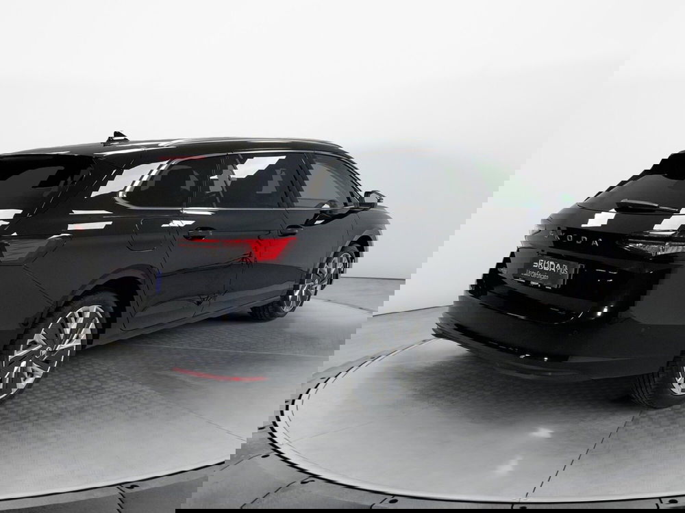 Skoda Superb Station Wagon nuova a Varese (6)