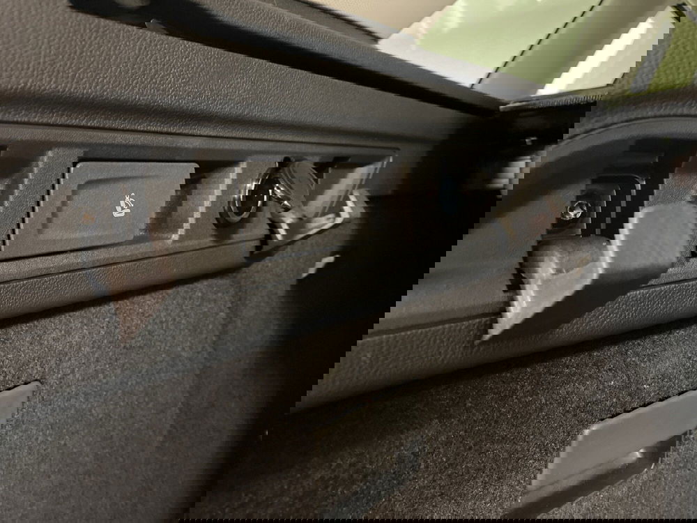 Skoda Superb Station Wagon nuova a Varese (9)