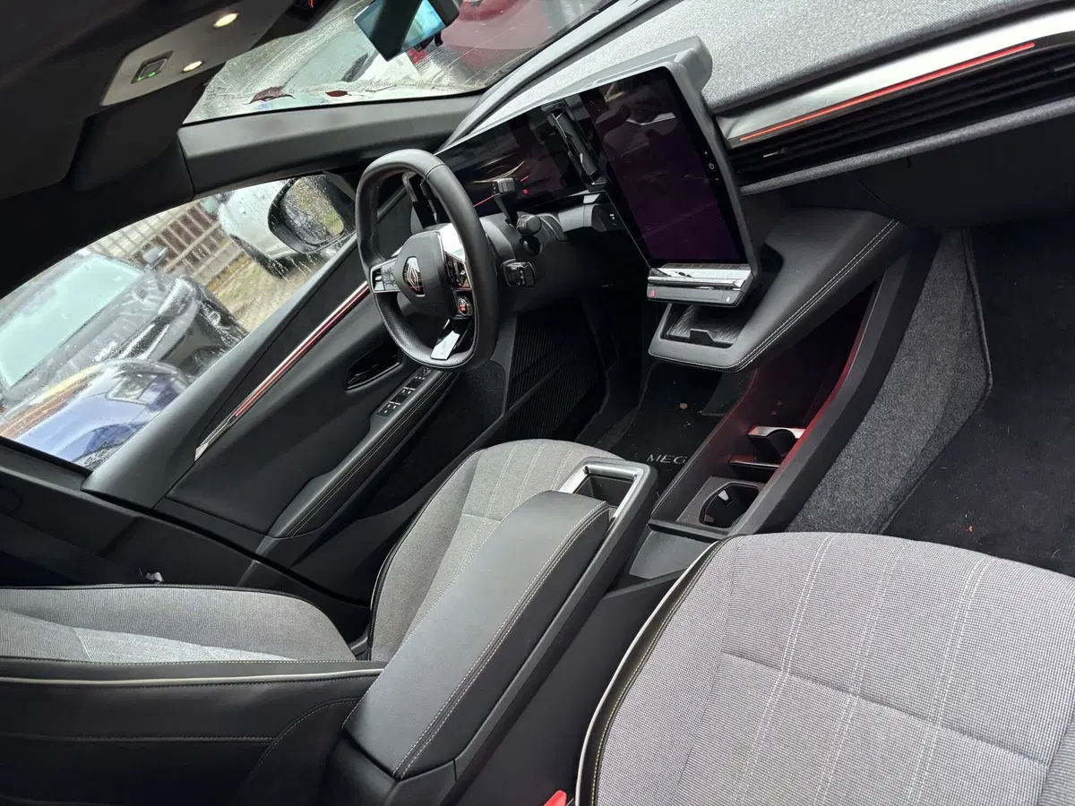 Renault Megane E-Tech Electric usata a Firenze (5)