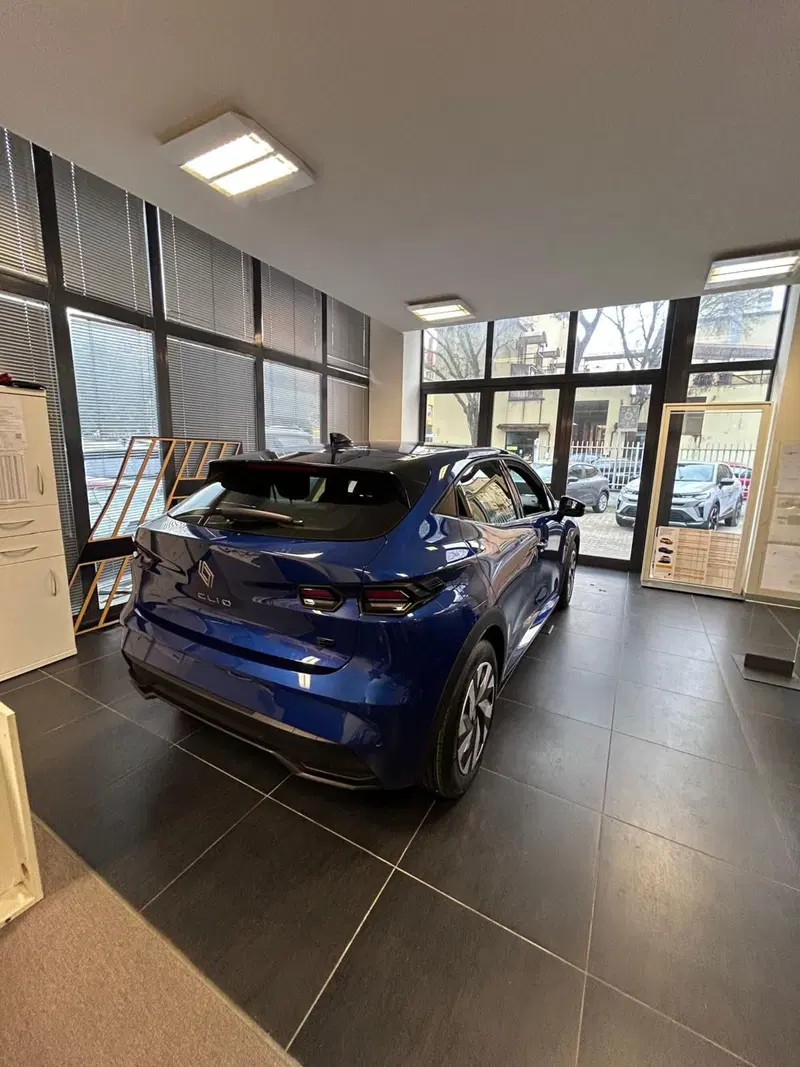 Renault Clio nuova a Firenze (2)