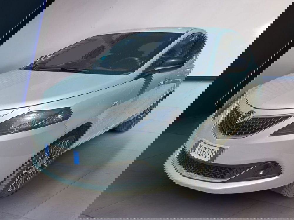 Lancia Ypsilon usata a Salerno