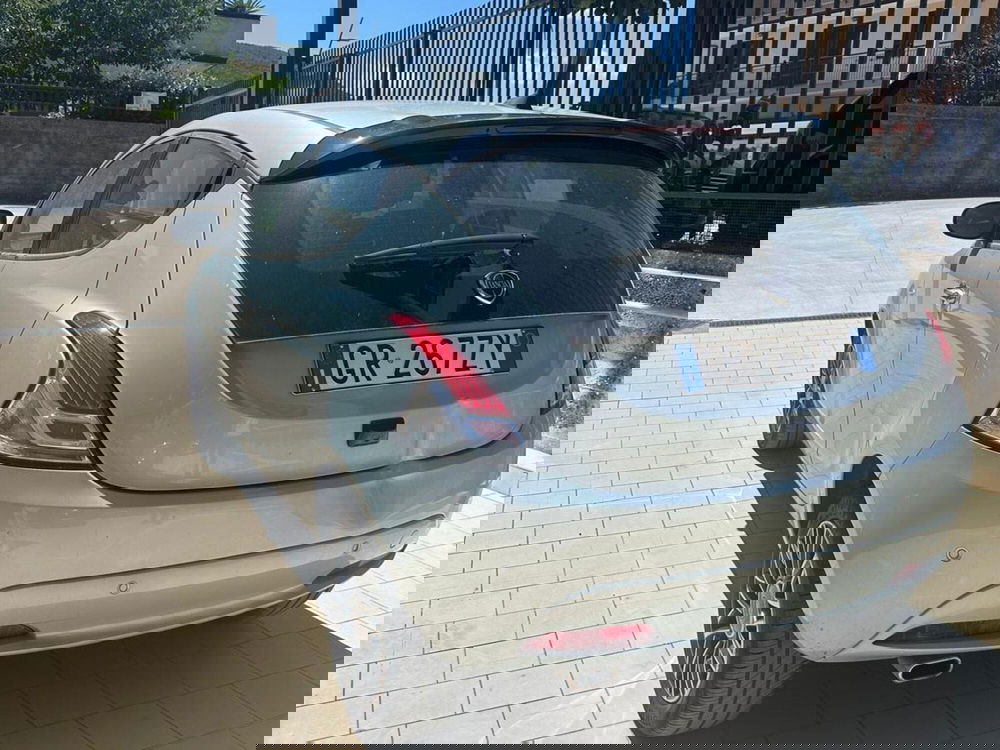 Lancia Ypsilon usata a Salerno (4)