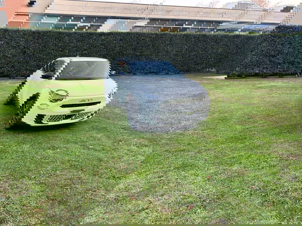 Fiat 600 nuova a Salerno (2)