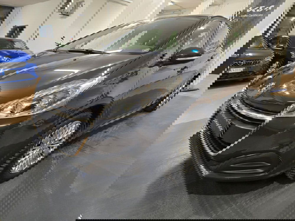 Peugeot 208 usata a Rimini