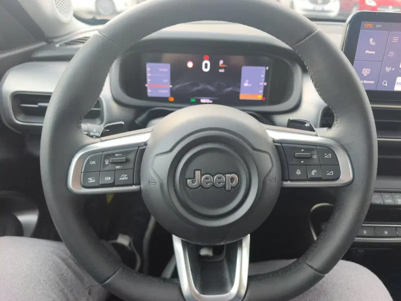 Jeep Avenger usata a Frosinone (16)