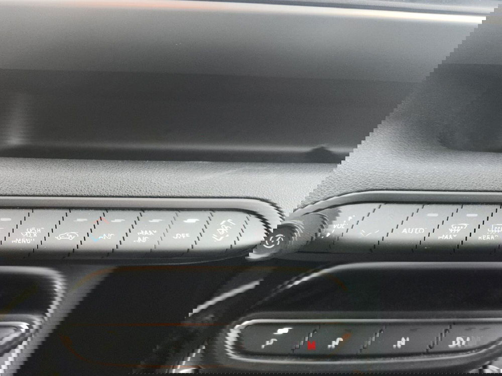 Jeep Avenger usata a Frosinone (18)