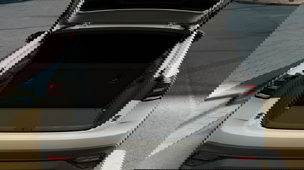 Volkswagen Taigo nuova a Catanzaro (10)