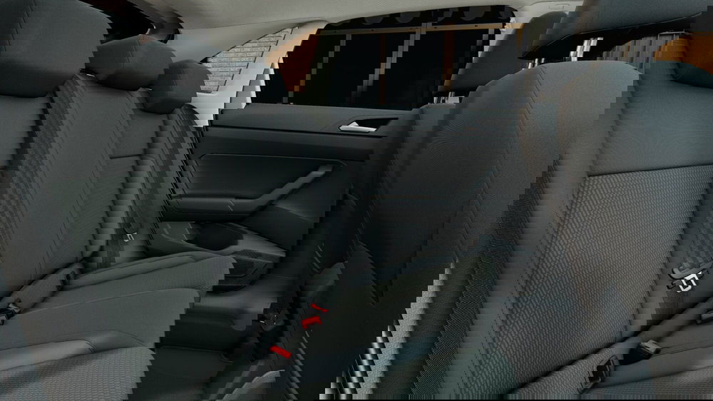 Volkswagen Taigo nuova a Catanzaro (13)