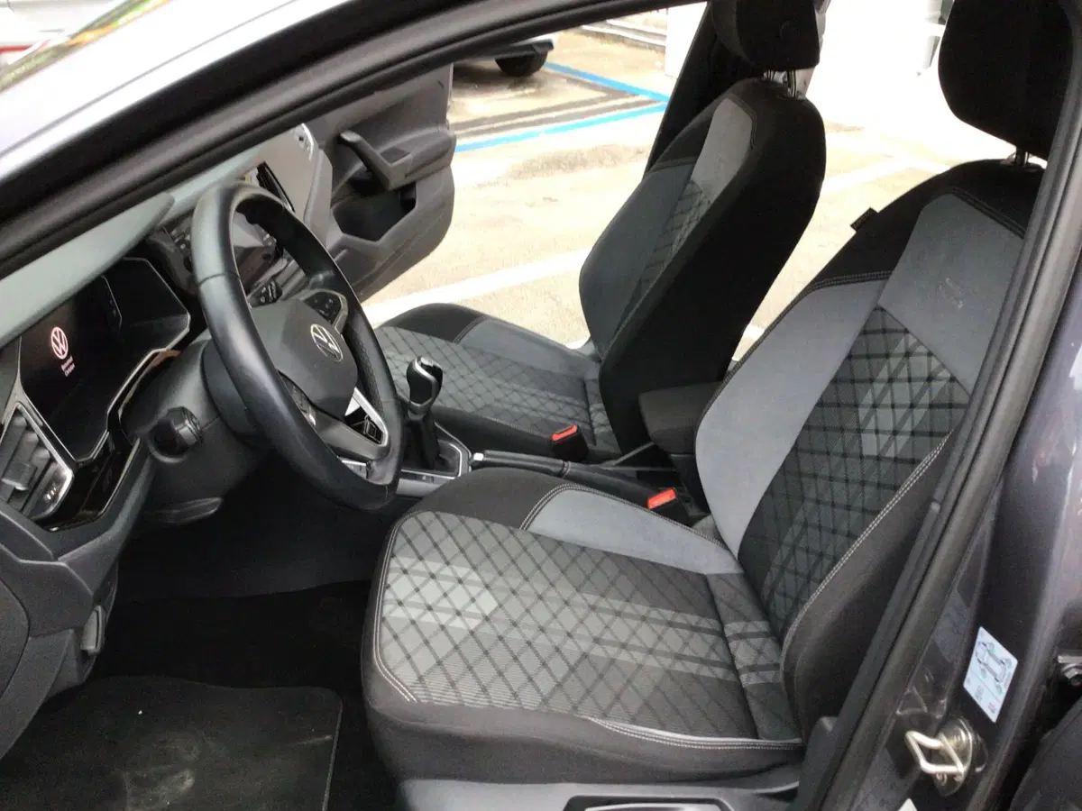 Volkswagen Taigo usata a Genova (10)