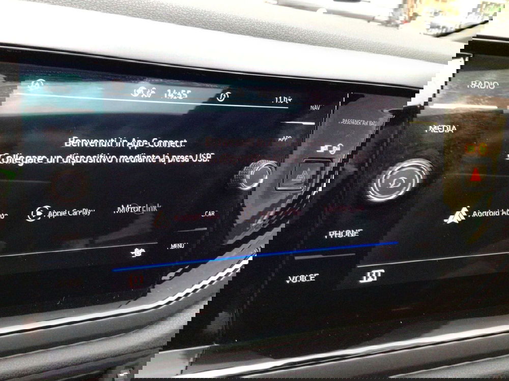 Volkswagen Taigo usata a Genova (14)