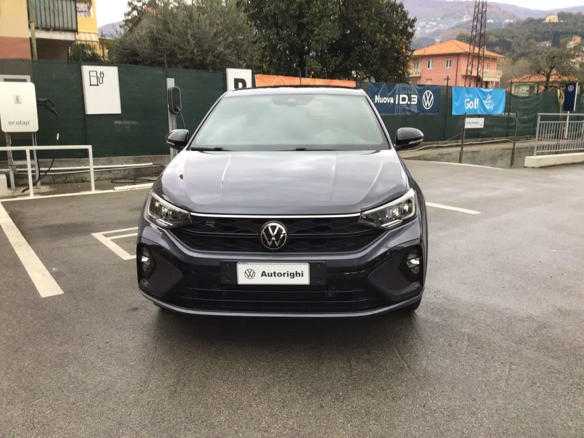 Volkswagen Taigo usata a Genova (2)