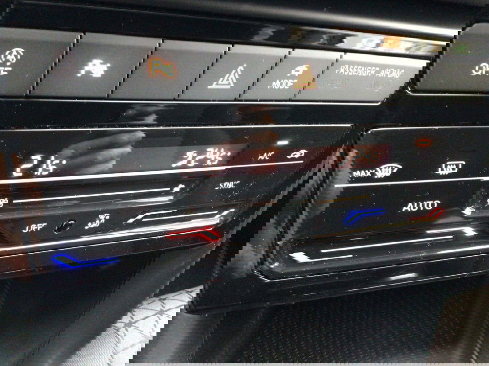 Volkswagen T-Cross usata a Genova (12)