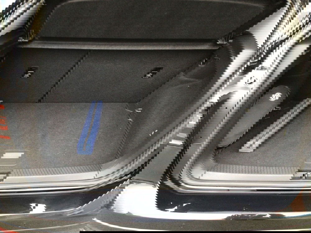 Volkswagen T-Cross usata a Genova (4)