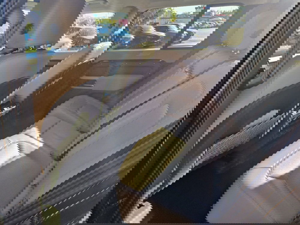 Land Rover Defender usata a Ascoli Piceno (5)