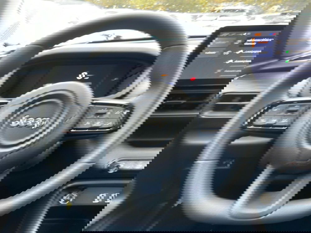 Jeep Avenger nuova a Roma (16)