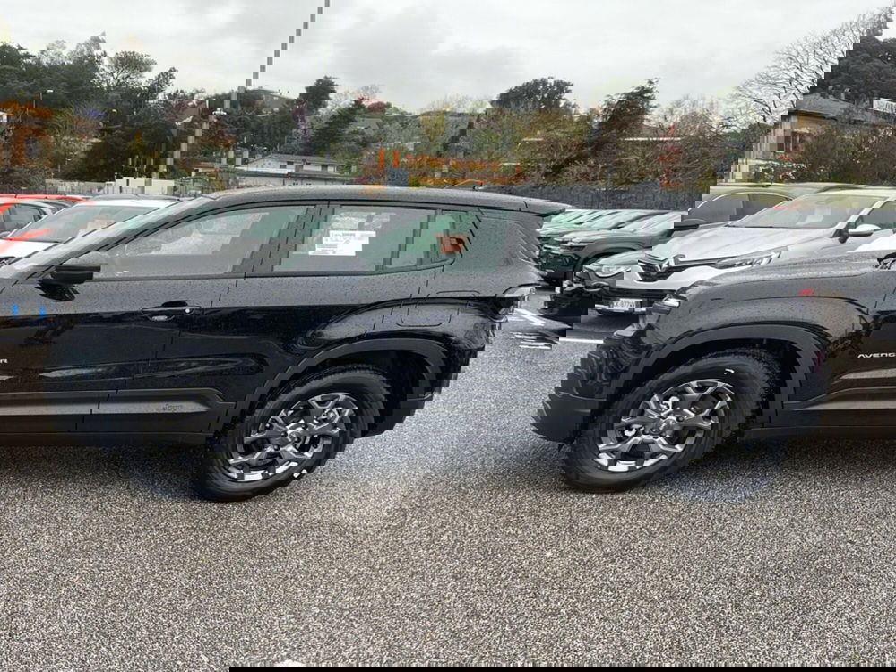 Jeep Avenger nuova a Roma (7)