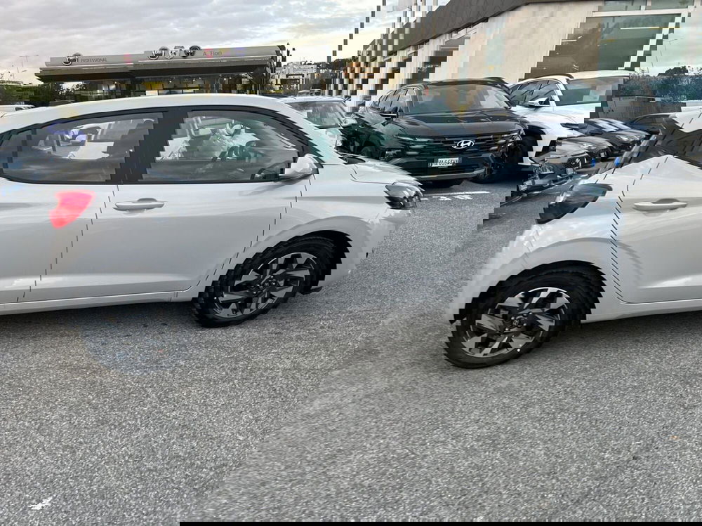 Hyundai i10 nuova a Roma (6)