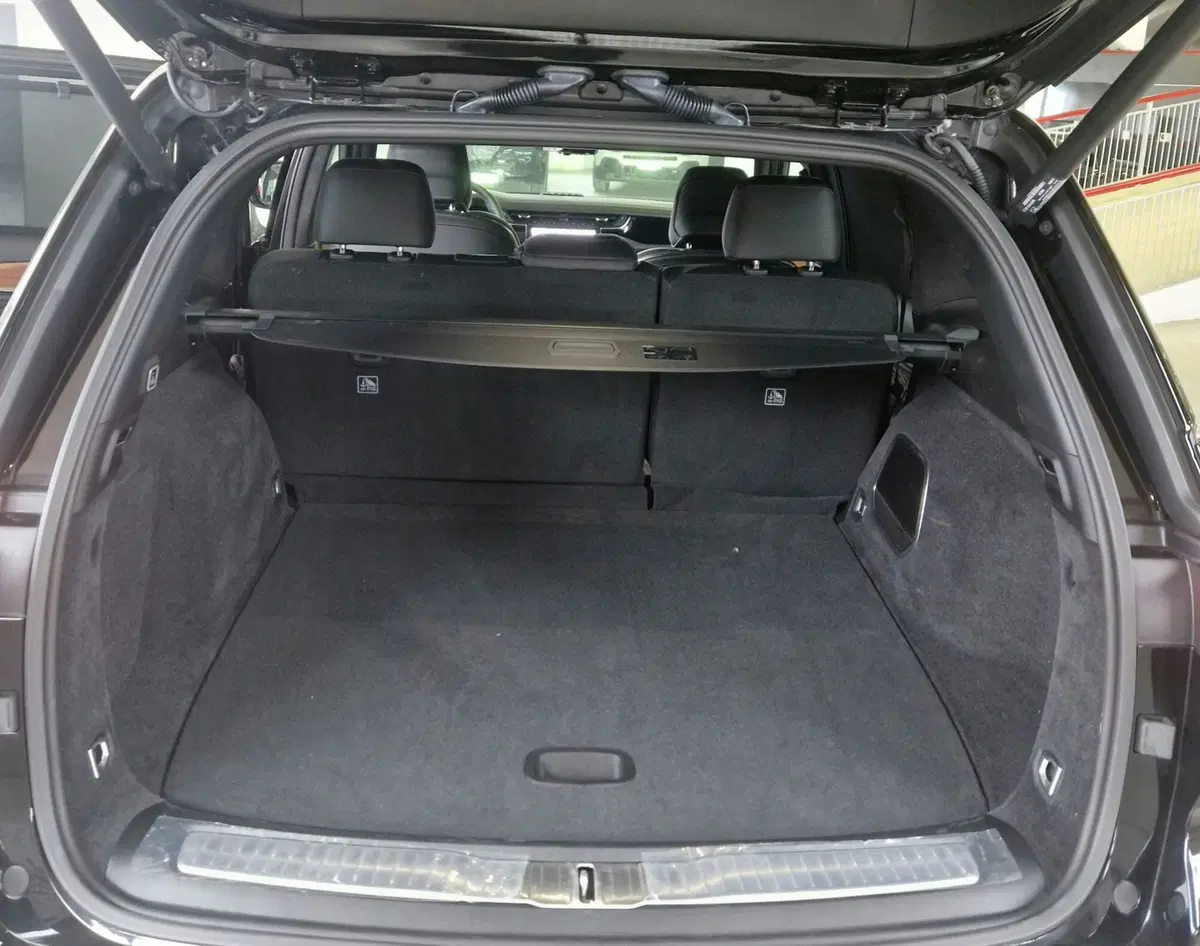 Jeep Grand Cherokee nuova a Terni (10)
