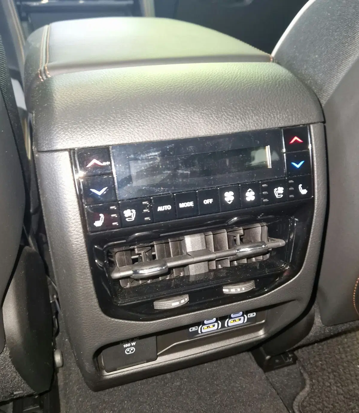 Jeep Grand Cherokee nuova a Terni (15)