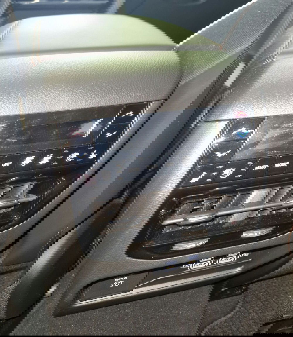 Jeep Grand Cherokee nuova a Terni (15)