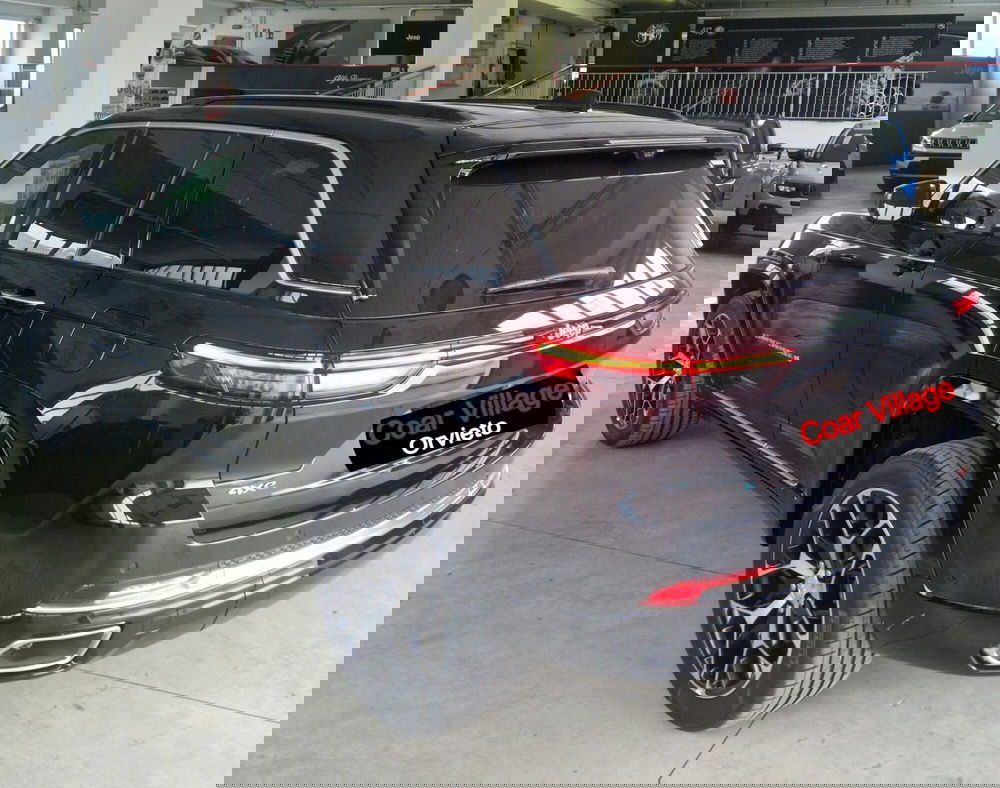 Jeep Grand Cherokee nuova a Terni (4)